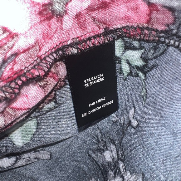 Torrid Black and Red Floral Blouse - Picture 6 of 7